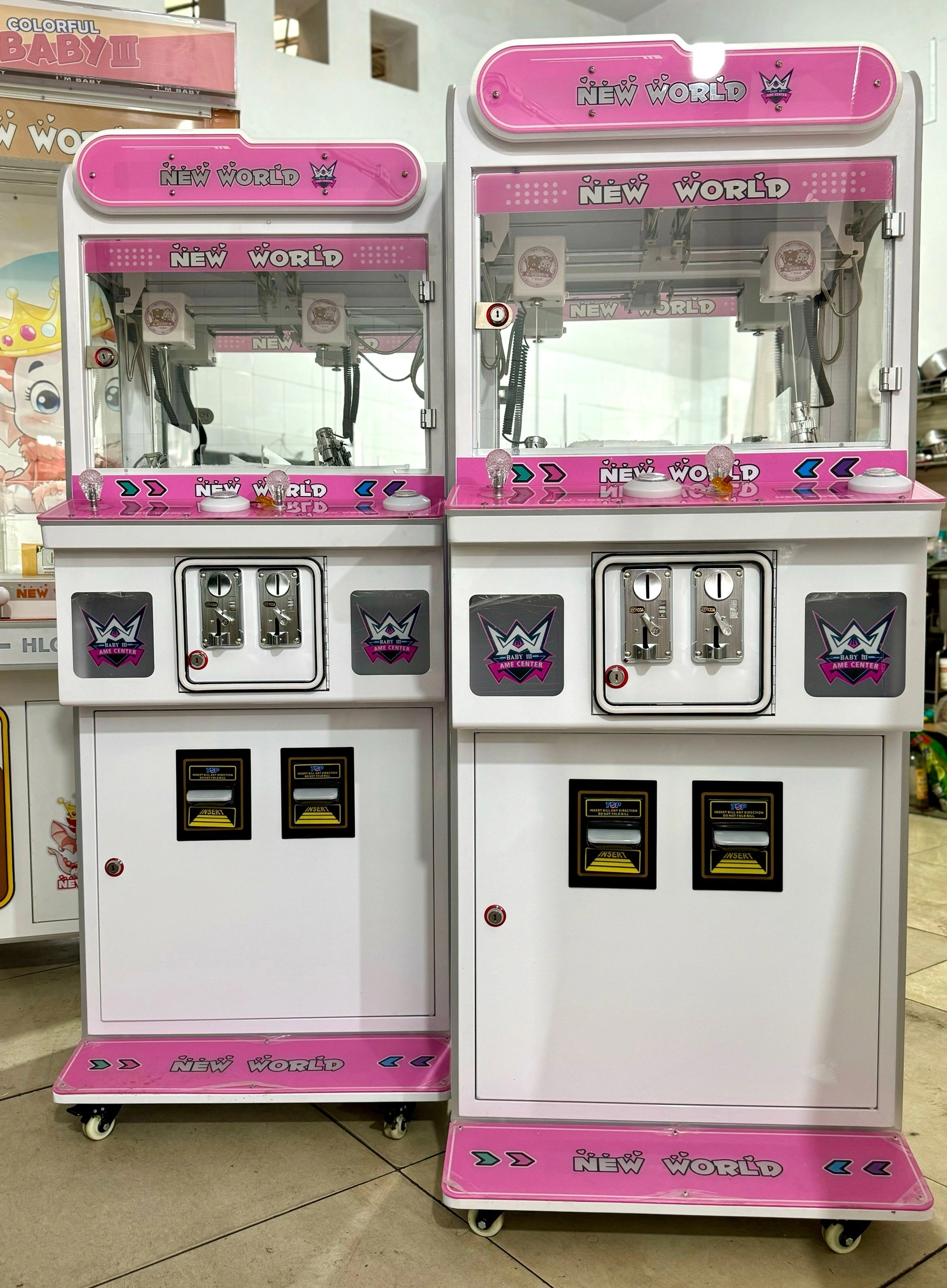 Máy gắp thú mini 2 người chơi - New World: Mang đến niềm vui bất tận cho mọi lứa tuổi